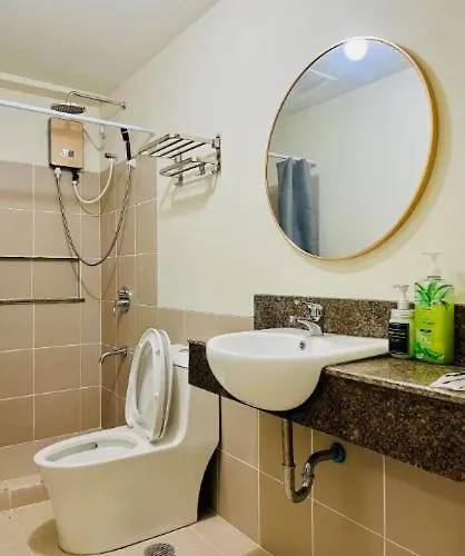 Vincondotel Near Bgc 2br Fairlane 915 Manila